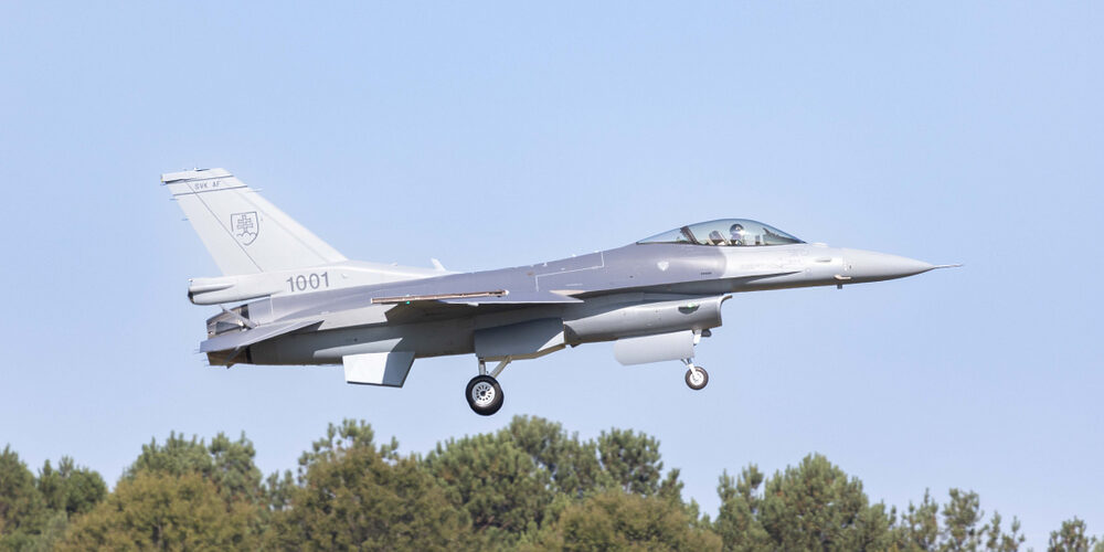 Letisko Kuchyňa úspešne otestovalo záchytný systém BAK-12, pripravuje sa na príchod stíhačiek F-16
