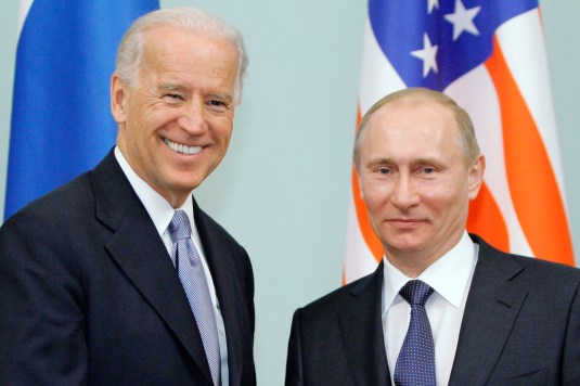 Bidenovo faux pas na summite NATO: Zelenského predstavil ako prezidenta Putina
