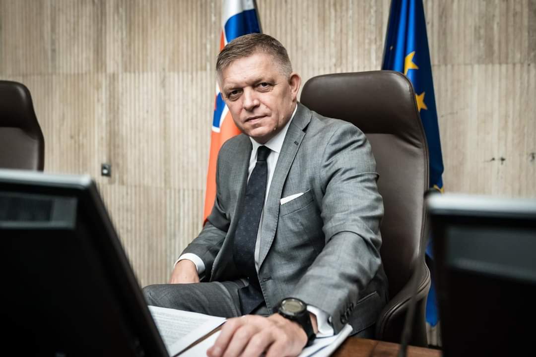 Slovenský a ukrajinský premiéri absolvovali dohodnutý telefonát