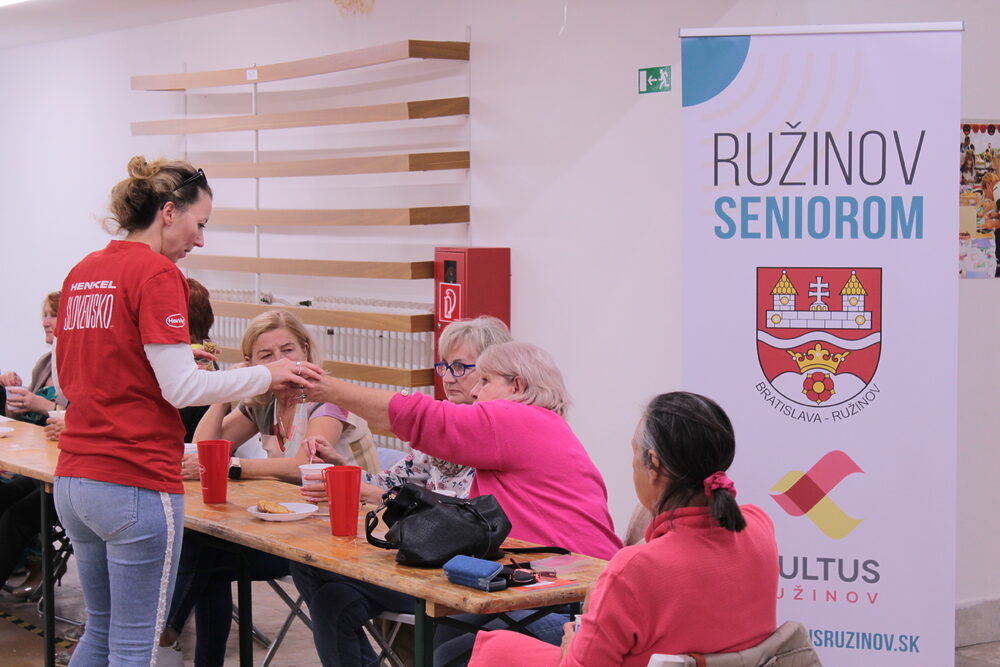 Ružinov pripravil festival pre seniorov: Vystúpi aj Robo Grigorov!